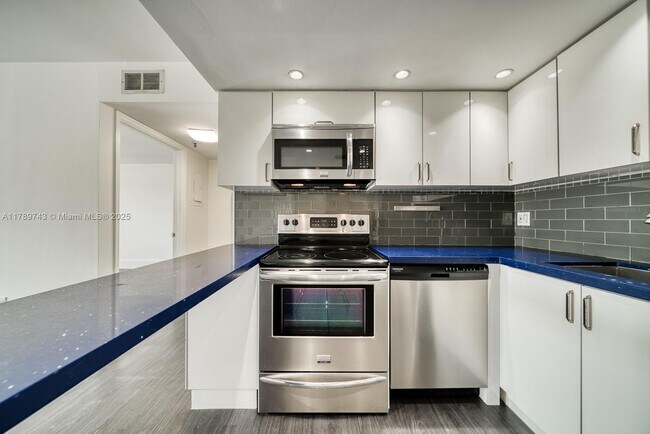 Foto del edificio - 1010 NW 11th St