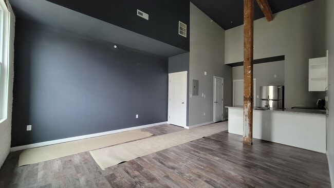 Building Photo - PAT - 322 S. Patterson Blvd.