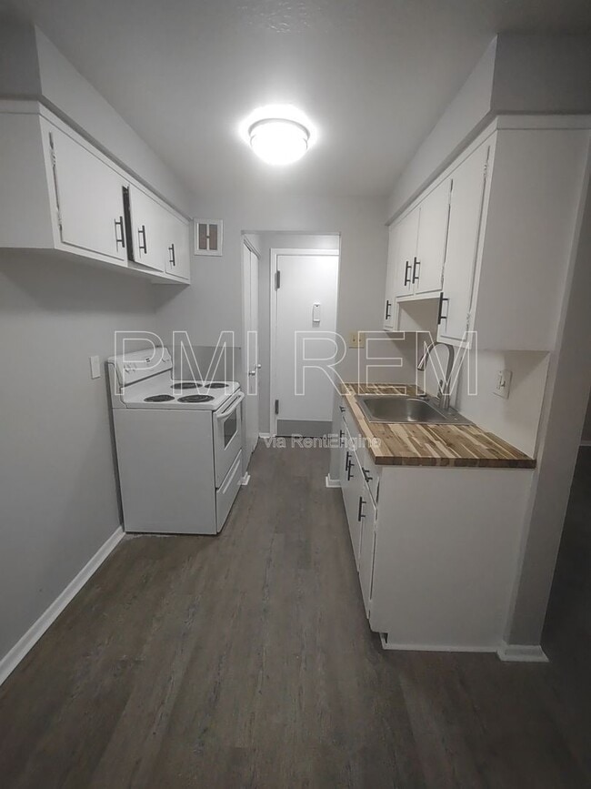 Foto del edificio - 14421 Triskett Rd