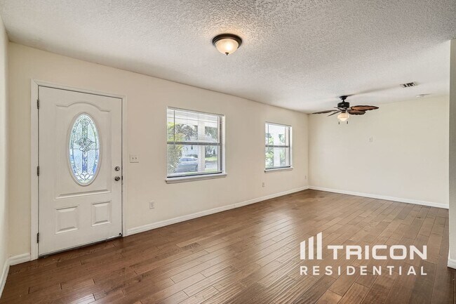 Foto del edificio - 4427 W Lawn Ave
