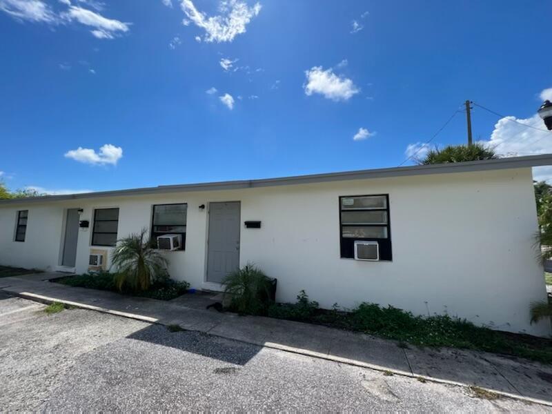 Primary Photo - 1120 N Rosemary Avenue 1 West Palm Beach F...