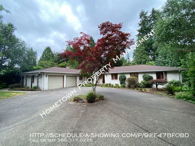 Building Photo - 3216 Centerwood Ct SE