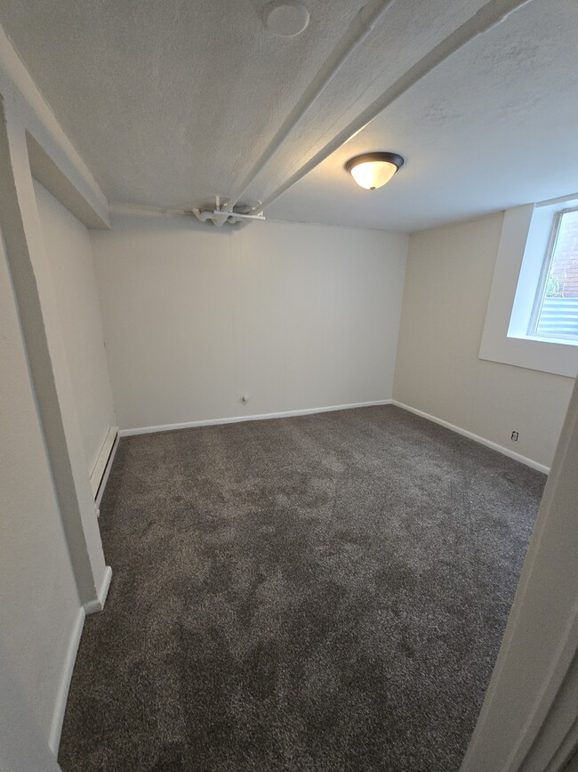 Foto del edificio - 4528 Bryant Ave S