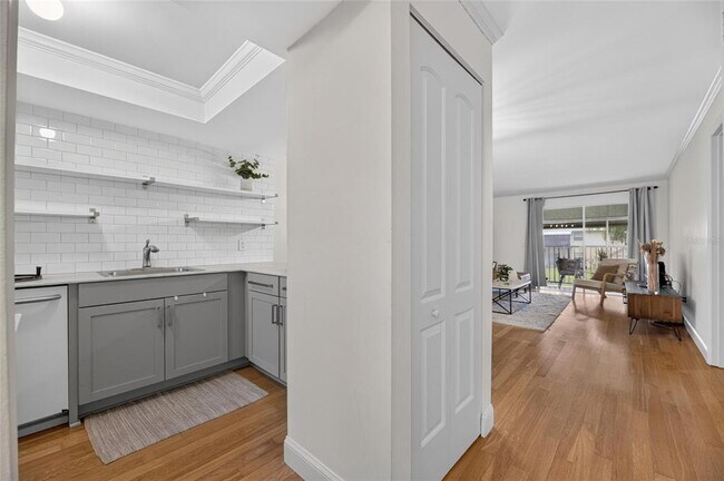 Foto del edificio - 3812 N Oak Dr