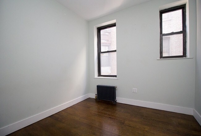 Building Photo - 1154 Pacific St