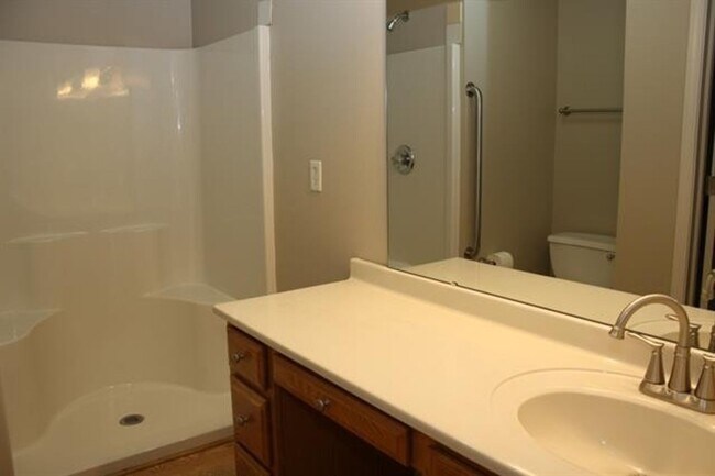 Foto del edificio - CUTE 3 BEDROOM IN COLONY PINES