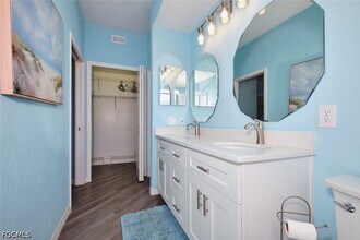 Building Photo - 9100 Southmont Cove