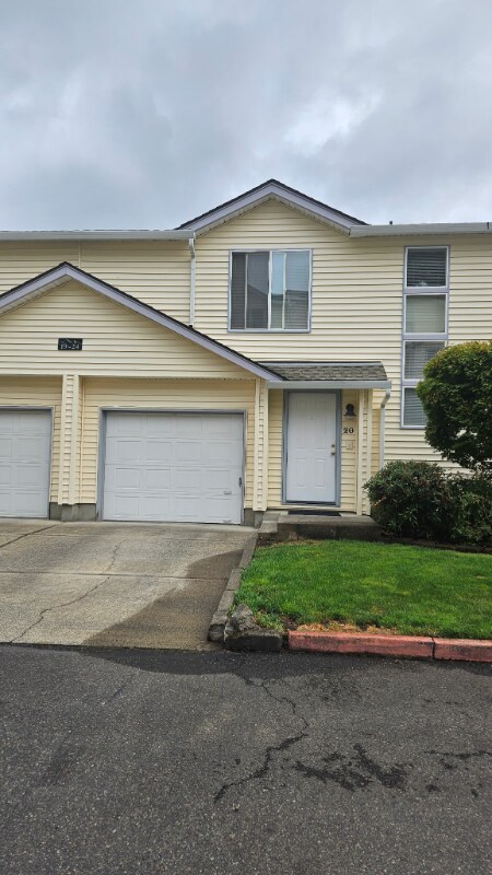 Building Photo - 1414 Brandt Rd