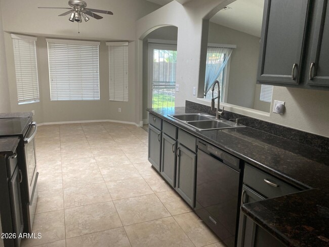 Building Photo - 1814 S Essex Cir