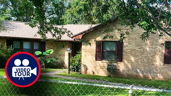 Building Photo - 3 Bedroom 2 Bath home in New Smyrna Beach for RENT!