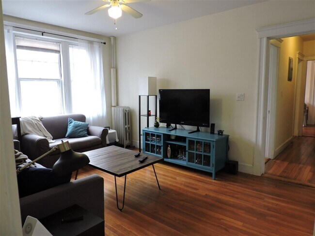 Building Photo - 27 Ellery St