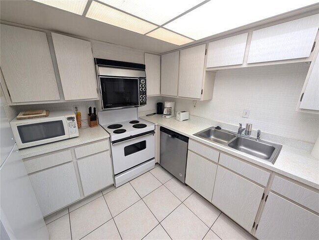 Foto del edificio - 17920 Gulf Blvd