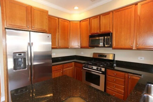 Foto del edificio - 3709 N Southport Ave