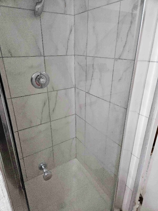 Foto del edificio - 1720 Hutchinson Ln