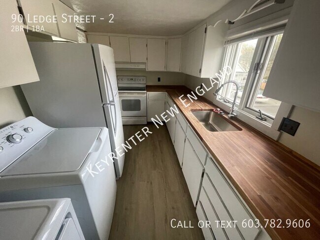 Foto del edificio - Second Floor, 2 bedroom, 1 bath available