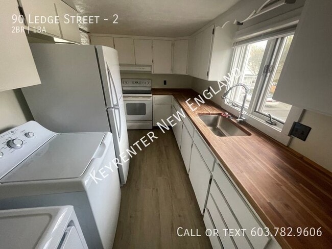 Building Photo - Second Floor, 2 bedroom, 1 bath available