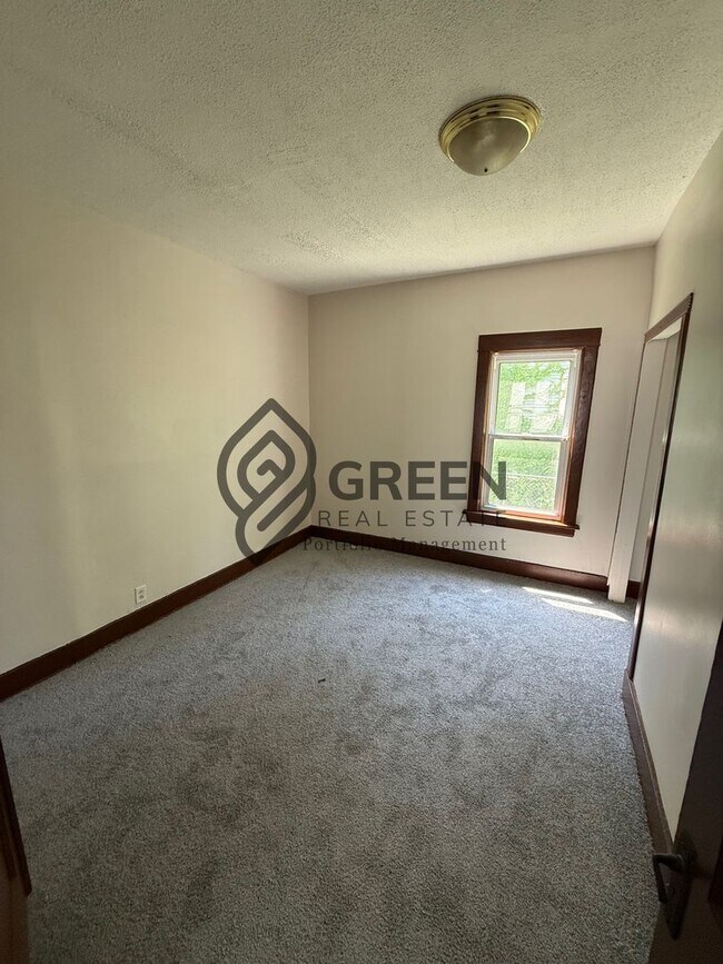 Foto del edificio - 229 S Sibley Ave