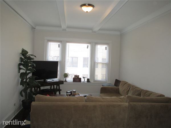 Building Photo - 6007 N Glenwood Ave