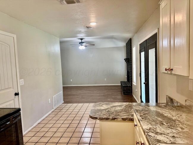 Foto del edificio - 34 Windy Meadow Ln