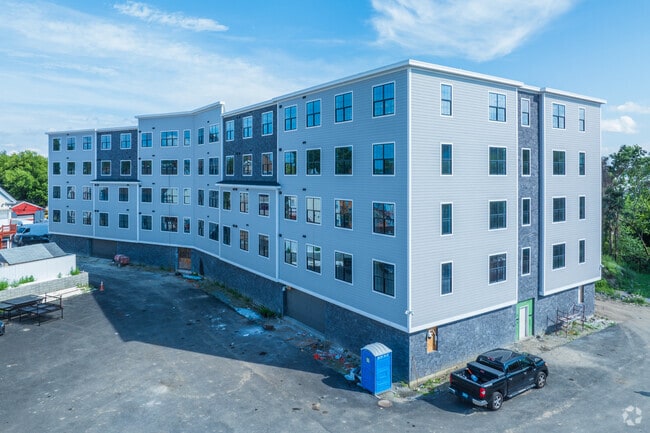Building Photo - 354 Park