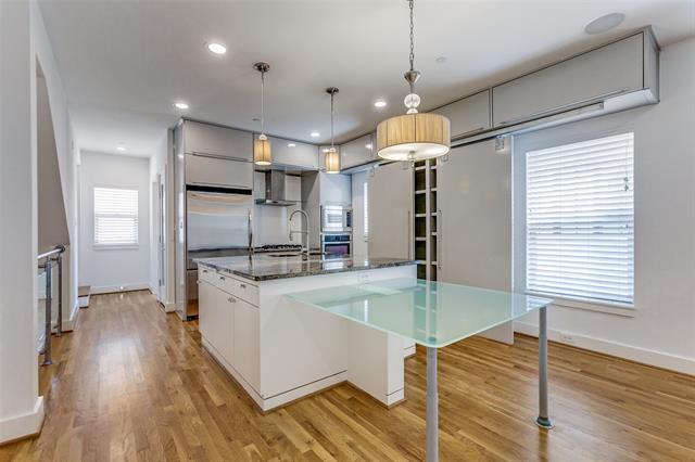 Foto del edificio - 3428 Rosedale Ave