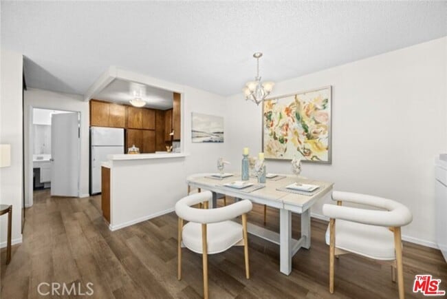 Foto del edificio - 360 S Euclid Ave