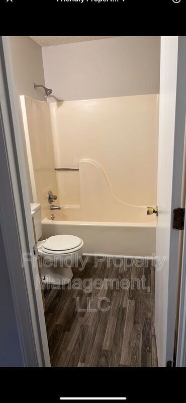 Foto del edificio - 119 Bay Meadow Ct