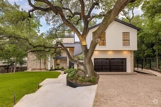 Building Photo - 1105 Constant Springs Dr