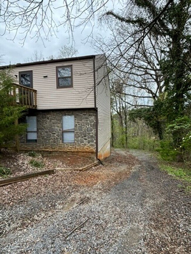 Foto del edificio - WoodHaven6635