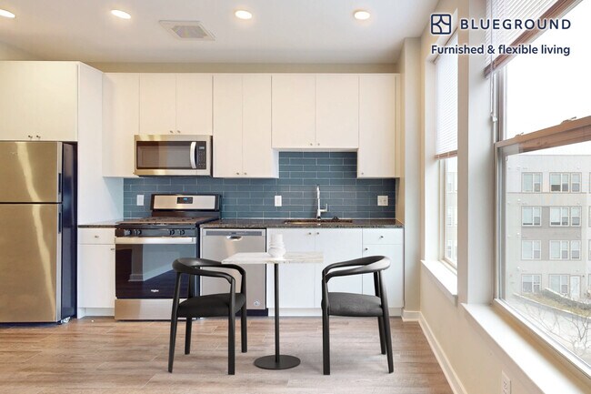 Building Photo - 79 Alexander St