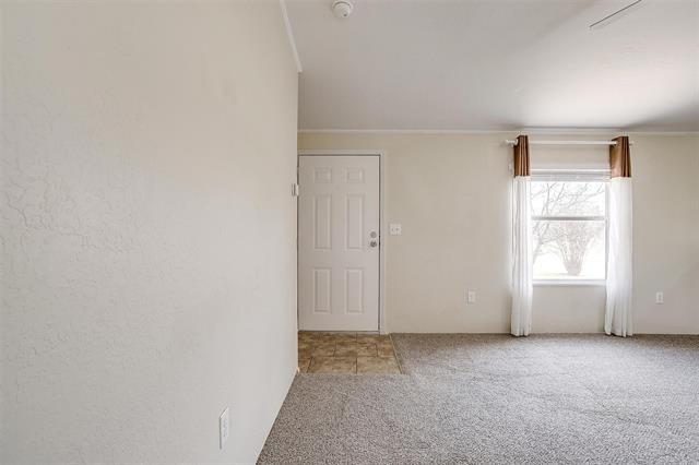 Building Photo - 632 N Burleson Blvd