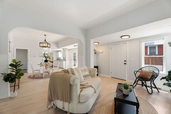 Foto del edificio - Beautiful 3 Bedroom 1 Bath home in Old Tow...