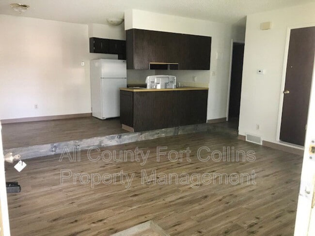 Building Photo - 1719 Larch St