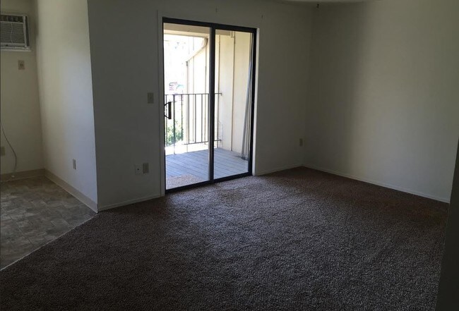 Foto del edificio - 9415 N Thurman Dr