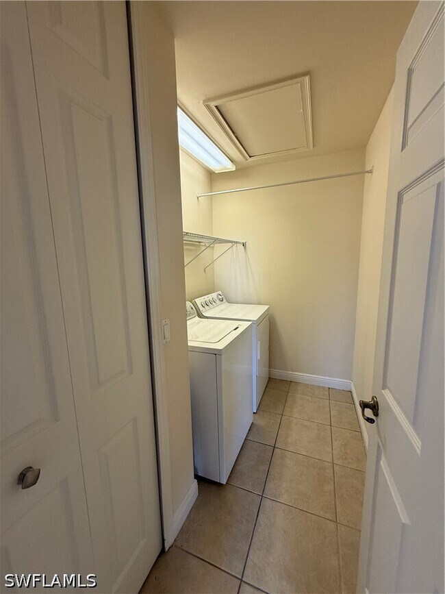 Building Photo - 3969 Pomodoro Cir