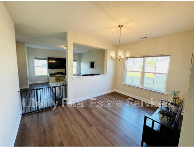 Foto del edificio - 342 Mcclelland Lp NE