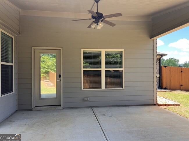 Building Photo - 4080 Mayhill Cir