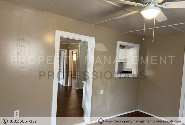 Foto del edificio - Corner lot cutie