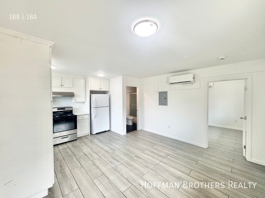 Foto principal - 11604 Sylvan St