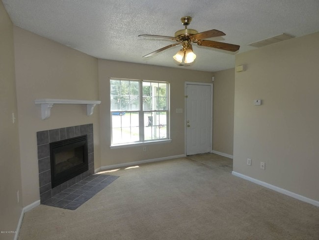 Building Photo - 895 W Pueblo Dr
