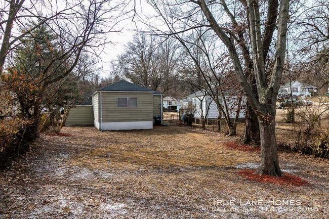 Building Photo - 7447 Esterbrook Dr