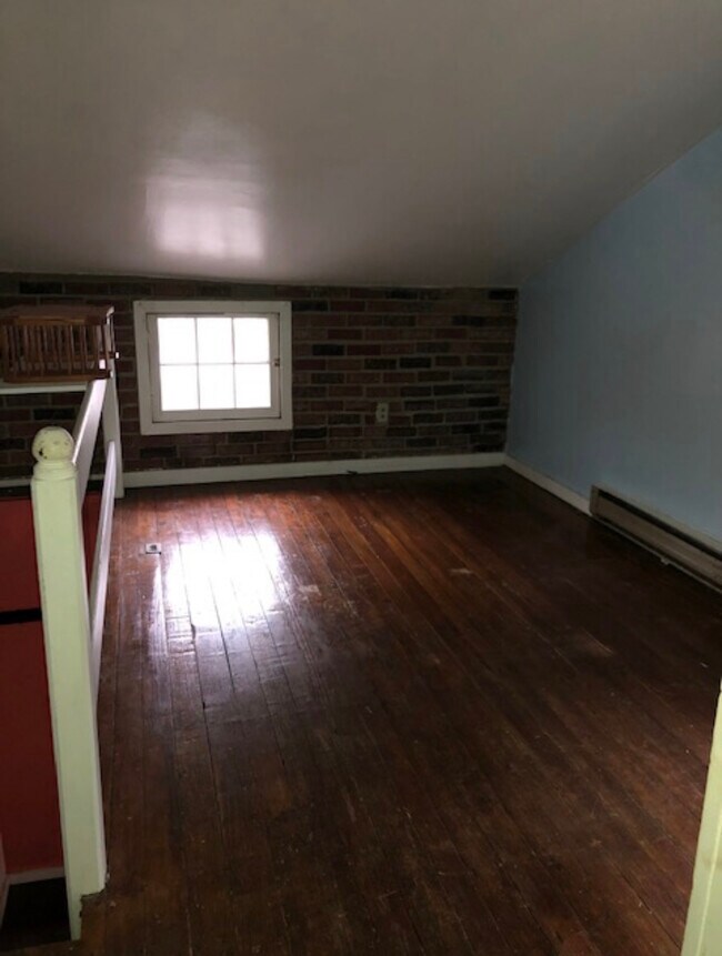 Bdrm - 1007 King St