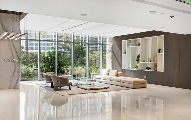 Foto del edificio - 300 Biscayne Blvd