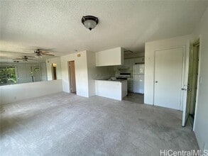 Building Photo - 383 Mananai Pl