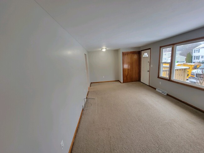 Foto del edificio - 200 Hamilton Rd