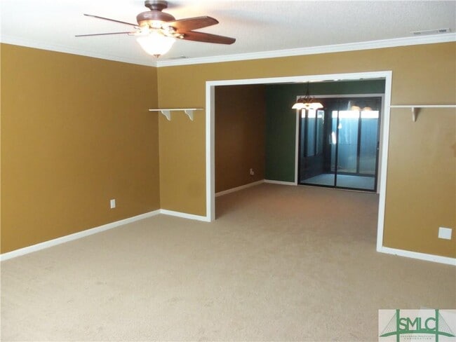 Building Photo - 61 Hidden Lake Ct