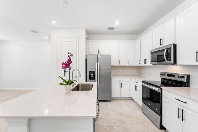 Building Photo - 4333 Efendi Dr