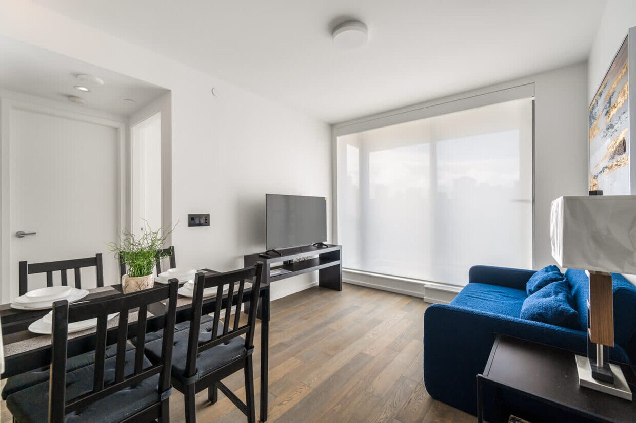 Photo principale - 1482 Robson St