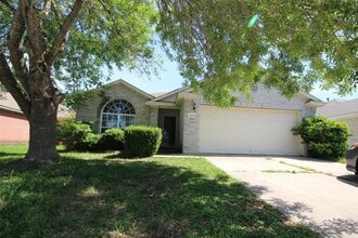 Building Photo - 14606 Rumfeldt St