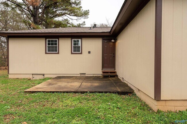 Foto del edificio - 3708 Valleydale Rd NW